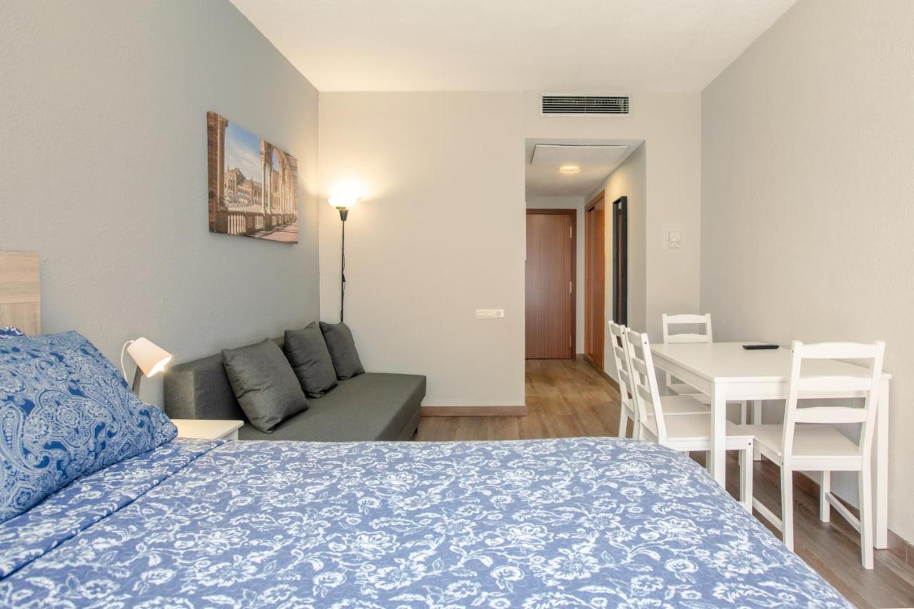 Apartment 233 Hispalis Triana Sevilla Buitenkant foto